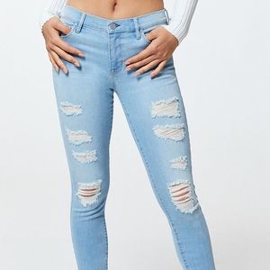 PacSun light wash ripped skinny jeans. Size 23